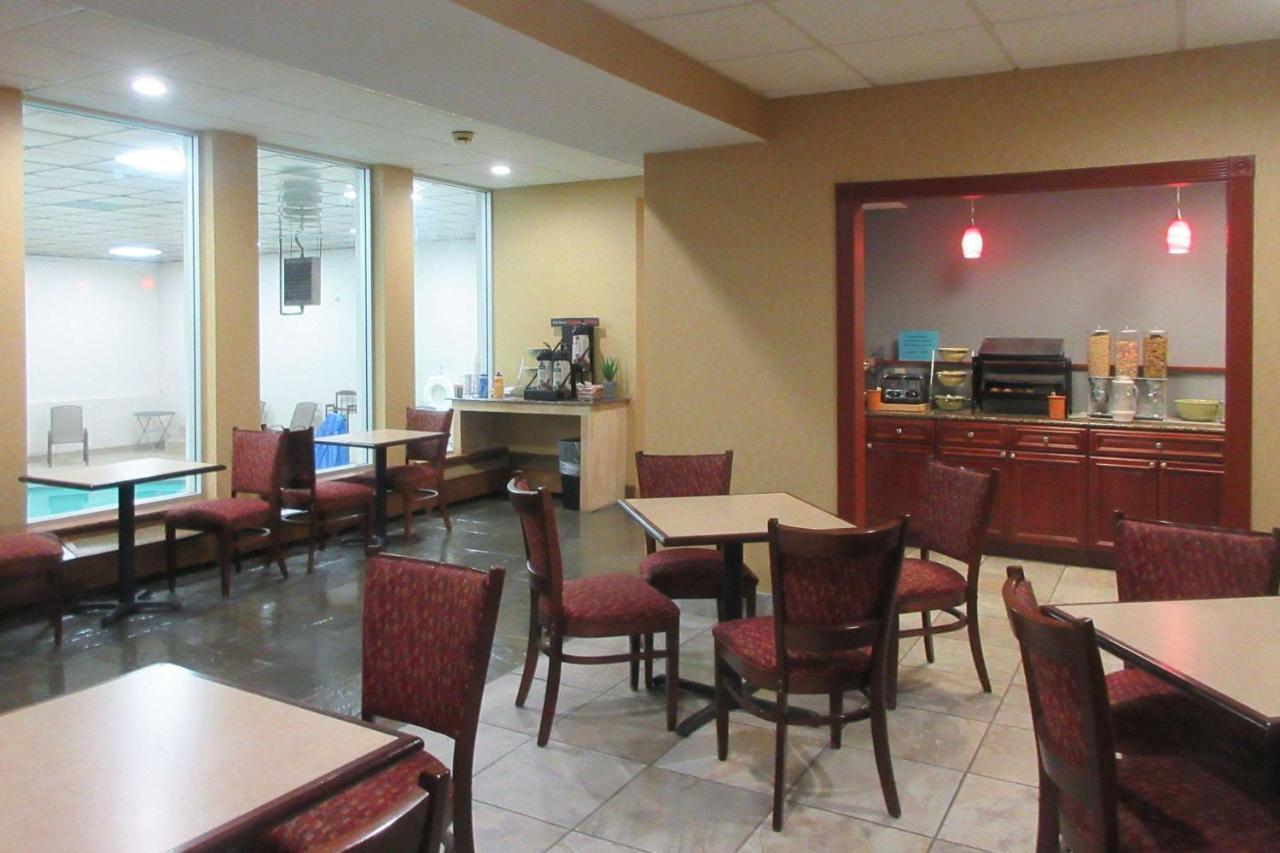Quality Inn & Suites Owego Zewnętrze zdjęcie